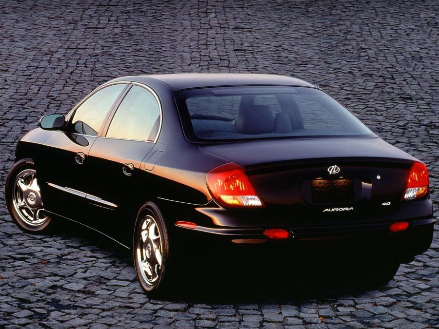  Oldsmobile Aurora 2000 года  (фото 9 из 16)